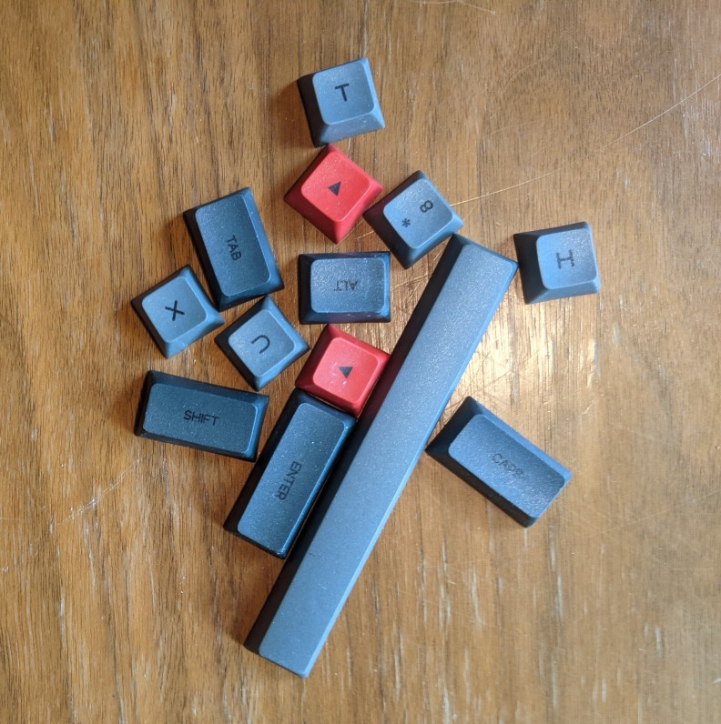 PBT DSA keycaps for the Epomaker GK68XS mechanical keyboard